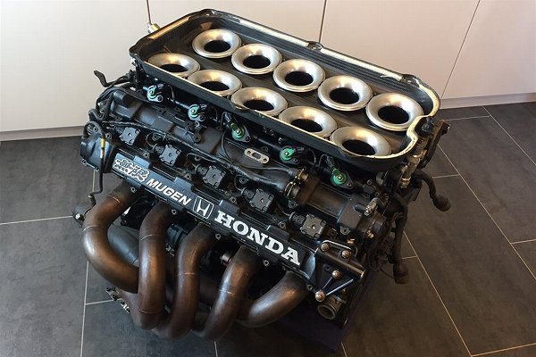 これまで販売されてきた衝撃的なエンジン5選 無限ホンダのf1専用v10エンジンが130万円 1 000馬力超えのhemiエンジンやフェラーリ製エンジン等 Creative Trend