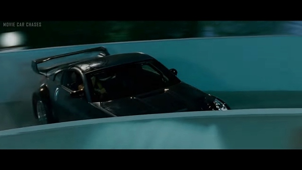 日産フェアレディz 370z Nismoにて 映画 ワイルド スピード に登場したタカシ D K の立体駐車場ドリフトを見事に再現したインスタグラマーが現る 動画有 Creative Trend