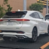 遂に来た!フルモデルチェンジ版・トヨタ新型ハリアーの実車が公道にて目撃に。しかも