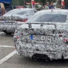 明かにヤバそうな4本出しマフラーを装備するフルモデルチェンジ版・BMW新型M4の開発車