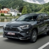 欧州市場向けトヨタ新型RAV4プライムの名称を「RAV4 PHV」に変更へ。更に一部スペック